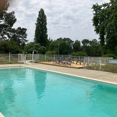Maison Domaine Du Avec Bain Nordique Hébergement de vacances Montendre
